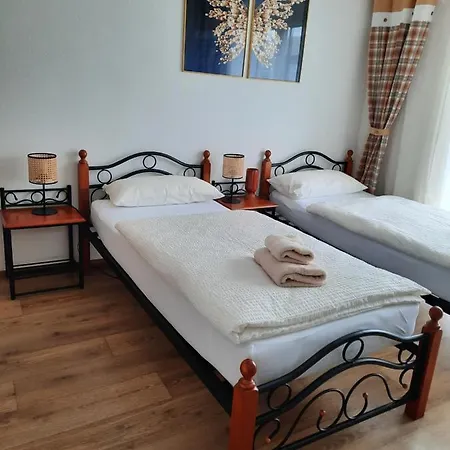 Augsburg!moeblierte Appartment! אוגסבורג